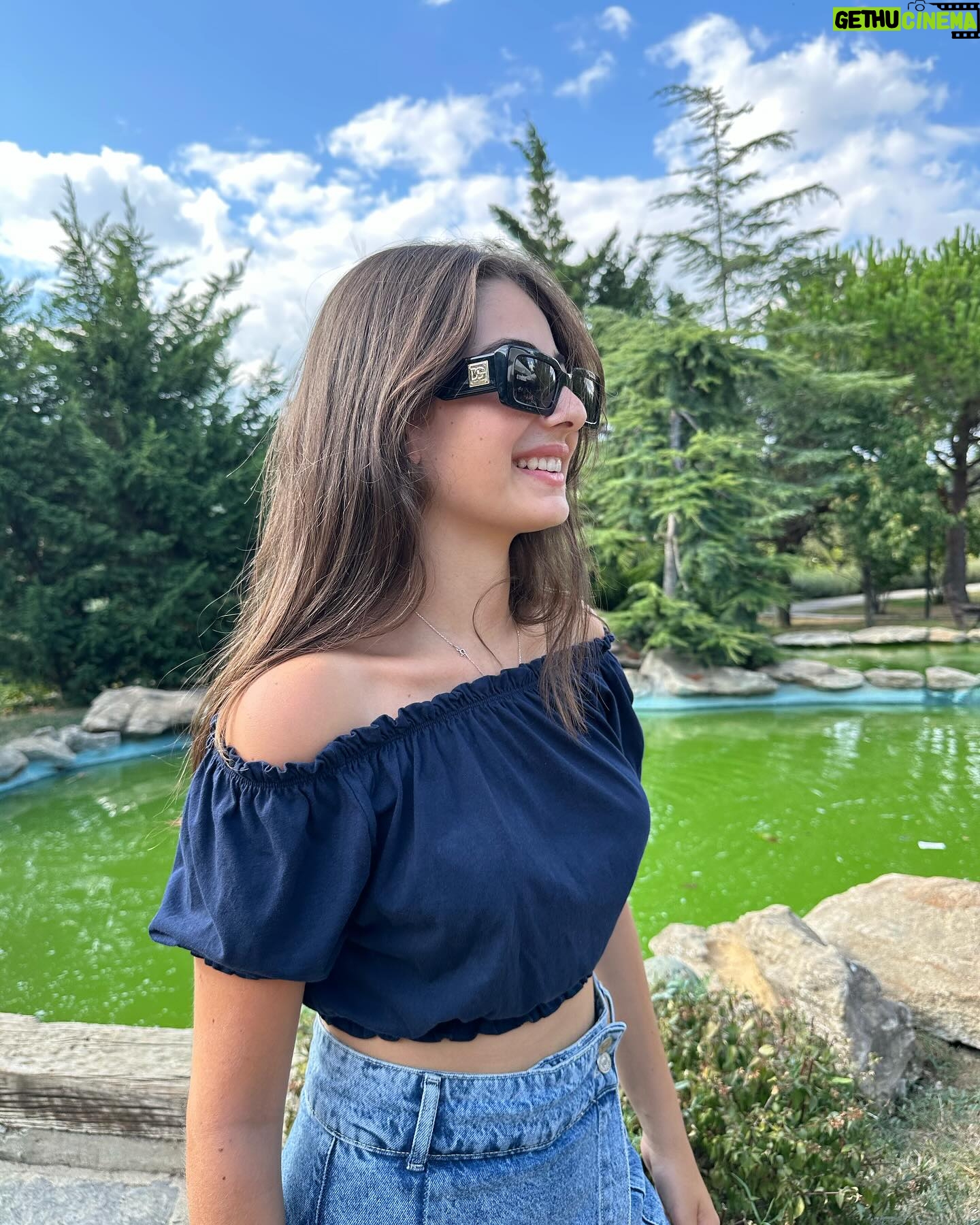 Leya Kırşan - 217.7K Likes - 🍀💚