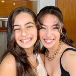 Leya Kırşan Instagram - #pantenealtınkelebek yıldızı parlayanlar da benim yıldızım canım ablam @cemrebaysel ❤️ Seni çok seviyorum canım, yıldızın hep parlasın 💫