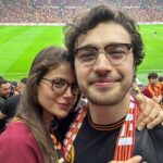 Leyla Tanlar Instagram - Aşk 💛♥️