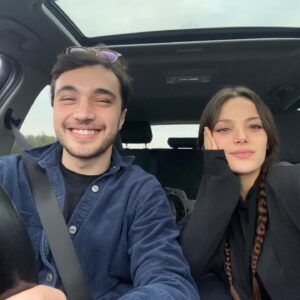 Leyla Tanlar Instagram - Olley be 🙆🏽‍♀️🙆🏻‍♂️ @burakdakak__ ♥️