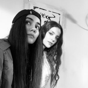 Leyla Tanlar Instagram - Deli gibi bi şey oldunuz iyice 🧿

gg #GoodGame

Levin ne abii saçmasapan @levintanlar ♥️