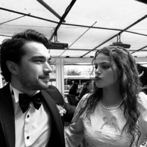 Leyla Tanlar Instagram - Deli gibi bi şey oldunuz iyice 🧿

gg #GoodGame

Levin ne abii saçmasapan @levintanlar ♥️