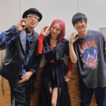 LiSA Instagram – バラエティー豊かなアーティストさんと、最初から最後まで楽しめる順応性と今日を楽しむ天才だらけの6時間。転換中もライブ後も音楽もトークも盛りだくさんの6時間。ステージとフロアとトーク席と楽屋を永遠に走り回ってあっという間の6時間でした。贅沢すぎる6時間！みなみなさまのお力で出来た　#ROOMICFES  でした😭❤️主催の中京テレビ様、#ROOMIC スタッフのみなさん、MC古坂さん、たむたむ、出演者のみなさん、そしてフロアのあなた！ほんんんっとうにお疲れ様でした！&ほんんっとうにありがとうございましたっ🏠感想言い足りないーー！！またぜーったいやろうね！🎸🎙️
今夜はみんなみんないい夢みてくださいっ😴🏠👏
