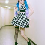 LiSA Instagram - #LiSAアイスクリーム 👘⑥ ダイナー女🛼🛼🍔🥤🍽️🏁 #わたしの腕むきむき💪 #りさふく　 📸　@vizkage 👘　@mikitiaizawa 💄　@keiko__ujiie