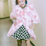 LiSA Instagram - #LiSAアイスクリーム　 👘⑤ 🗣️🙅‍♀️🔇❌→🧹🧹👯‍♂️→🪧💥🤛→🔊→💃🕺 🍨＝🏬 ノンノン👗→エレクトリリカル👾→WiLD CANDY🍭→スパイシーワールド🌶️ #振り付け練習無しでいってまえとスパルタダンスメドレーすぐ踊れるみんなの記憶力に脱帽　 #めちゃダンス練習した #のすけとりゅーいちのサイレントパフォーマンスおもしろすぎるし状況把握してすぐついてきてくれる会場のみんなの順応力に脱帽　 #これ早着替えするLiSAチームすごすぎて脱帽 #靴や髪まで変えるなんてチャレンジャー #いつもわたしのチャレンジ精神についてきてくれるみんなに脱帽 #白桃ヨーグルトアイスの服🍨🍑🐮 #ブルーハワイ巨峰シャーベットの髪🍨🫐🍇 #りさふく　 📸　@vizkage 👘　@mikitiaizawa 💄　@keiko__ujiie