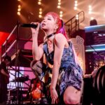 LiSA Instagram - ねりねりした隅々までみつけてくれてる。あべみのロングロングロングレポートで、届いたかな。きこえたかな。をわたしも答え合わせしている。#LiSAアイスクリーム　に込めたあれこれをことばにしてくれています。これはもうわたしの気持ち。絶対見てね。そして　#LiSAカクテルパーティ　に一緒に向かおう！🍸 そして　#LiSAカクテルパーティ　FC先行本日までですっ🎫🍸🍷お忘れなくーー🥂🥂 ‪【FCリサラボっ】‬ ‪http://k.lxixsxa.com 【ライブレポート】“誰かの希望に　あたしもなれたら”――LiSAッ子と絆を確かめ合い、最高の未来を思い描きながら13周年のお祝いを！LiSA ワンマンライブ“LiVE is Smile Always～i SCREAM～”ロングレポート @LiSA_OLiVE @LiSA_STAFF #LiSA #LiSAアイスクリーム ▼記事はこちら lisani.jp/0000256851/ @vizkage