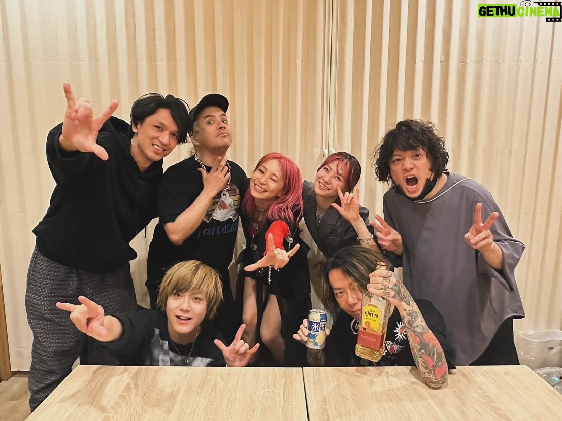 LiSA Instagram - あー! #ROOMICFES たのしすぎたーーー!みなみなさま6時間みっっっちり楽しんでみなみなさま本当に素晴らしいすぎーー!👏👏ありがとうございましたーーー!取り急ぎーーー!!!❤️❤️❤️❤️ありがとうございましたーーー!🤟3回目お願いーー!えらいひとーー!6/1の放送ぜーったいみてくださいーー!📺
