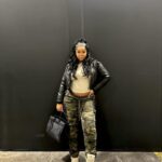 LightSkinKeisha Instagram – belly getting bigger, still runnin circles round dey azzzz🤑 
Top: @originalbaddieclub 🤎