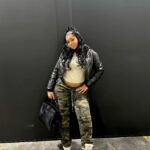 LightSkinKeisha Instagram – belly getting bigger, still runnin circles round dey azzzz🤑 
Top: @originalbaddieclub 🤎