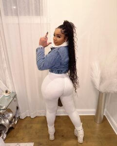 LightSkinKeisha Instagram - healthy & wealthy 🤑 @fashionnova