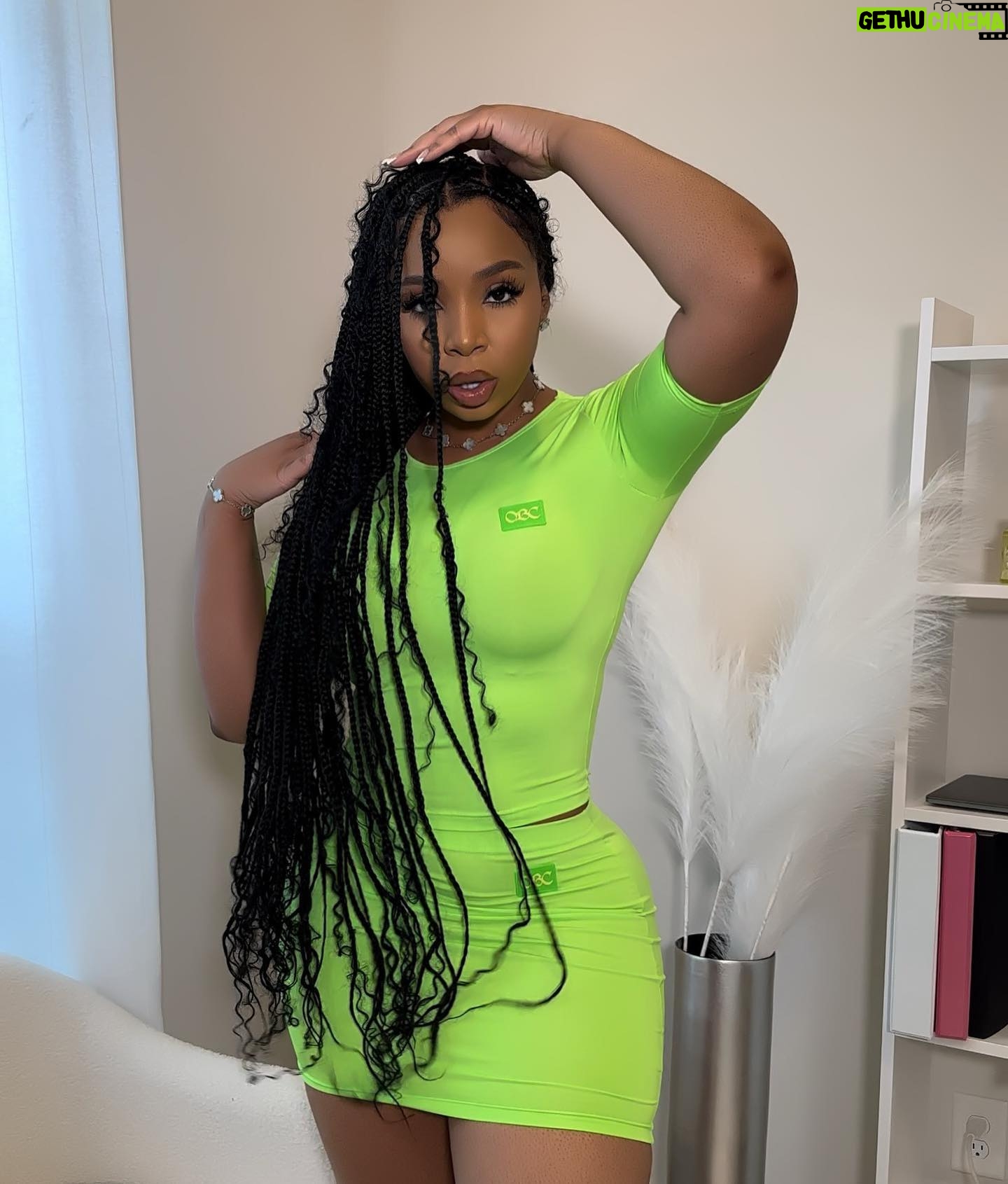 LightSkinKeisha Instagram - Keyonce’ 💚 Outfits by: @originalbaddieclub 💫
