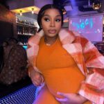 LightSkinKeisha Instagram - Damn my son chillin in dat b*tch ain’t he? 🤣😭🤣 When yall think ima have him? Jacket: @FashionNova 🧡