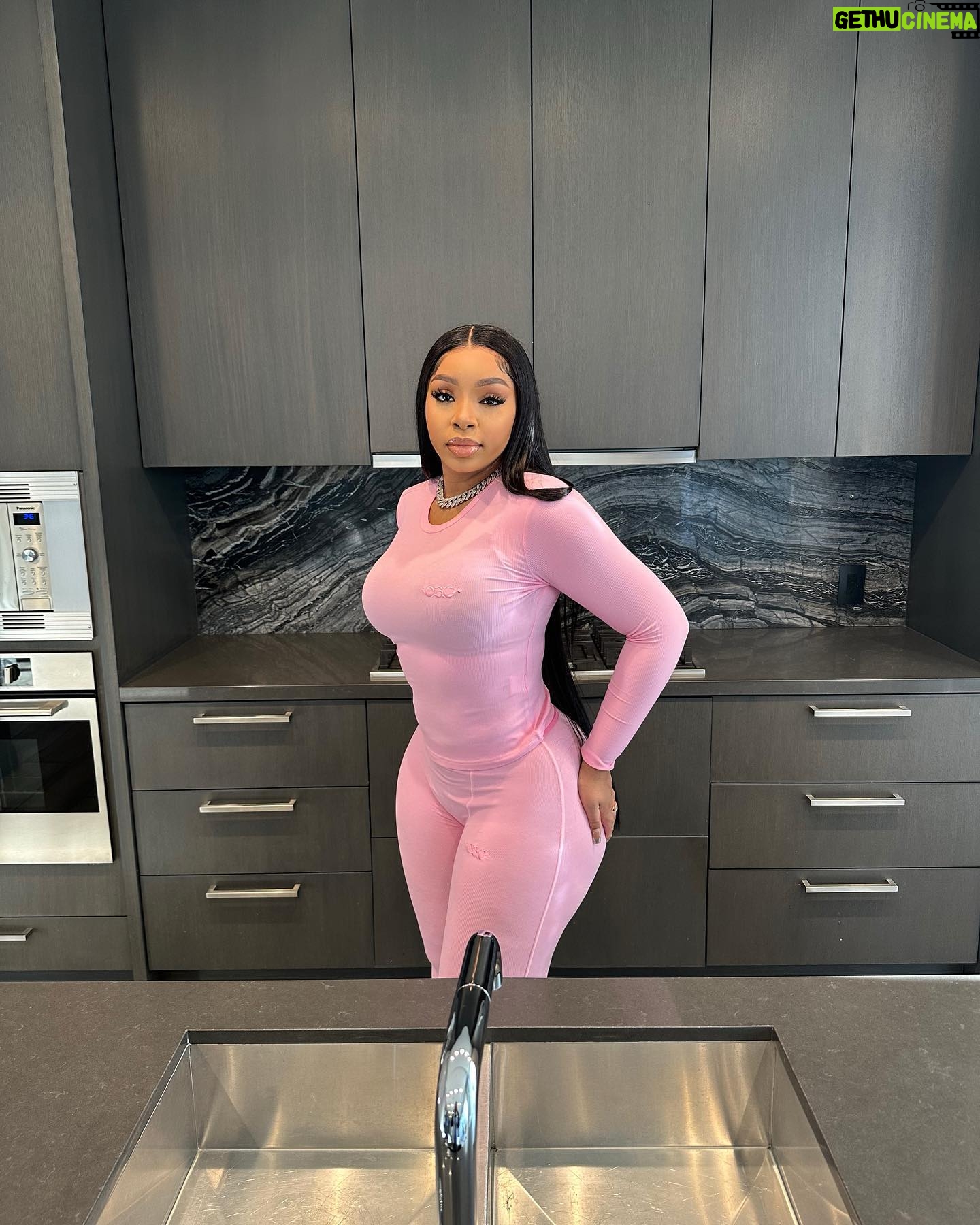 LightSkinKeisha Instagram - On they wishlist 💕 Top/Bottoms/Socks: @originalbaddieclub 💜