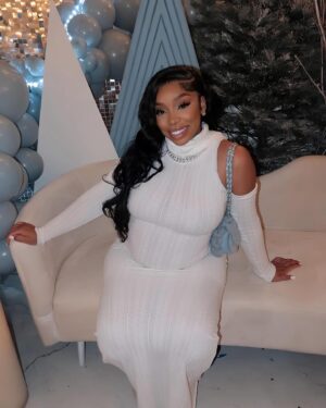 LightSkinKeisha Instagram - Baby Best is on the way 👶🏽 thank you to all of our family and friends , yall showed tf out 🤞🏽🩵🥹