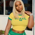 LightSkinKeisha Instagram - his favorite flavor 😋🍦💚 @FashionNova