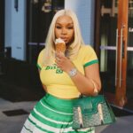 LightSkinKeisha Instagram - his favorite flavor 😋🍦💚 @FashionNova