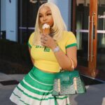 LightSkinKeisha Instagram - his favorite flavor 😋🍦💚 @FashionNova