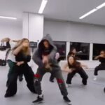 Lil Mama Instagram - This or That Freestyle - FRIDAY Mixtape in My Bio … I Was a Special Guest @kingchuckaduck Class Tuesday and Thursday for This or That (Just Relax @lola.brooke ) Remix. I spoke to Charles on Wednesday and He Said “I Really Want You To Stand in The Center & Rap Your Verse with The Dancers. I was so Inspired by What He Created I Learned a Few Moves by Watching Tuesdays Class Over And Over. Thank You To Everyone That Who Came Out Including My Guest @davidsincereaiken @arnstar @mikedag3nius_ & @tagboogie Loving my @deviaredummy Sweatsuit 🎥 @directormoorshotz thanks for capturing this moment 💜