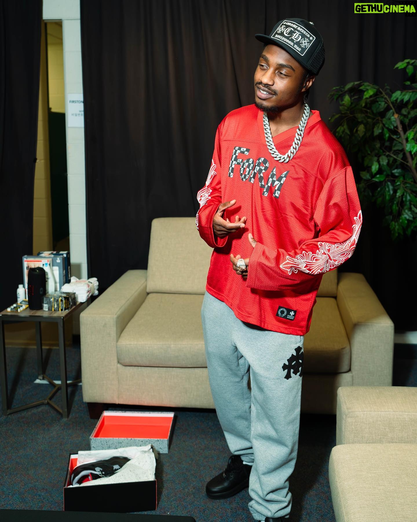 Lil Tjay Instagram - Flyest rapper award goes 2 πΆβπ«οΈπΆβπ«οΈπΆβπ«οΈ