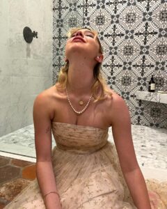 Lilia Buckingham Instagram - 🎀🎀🎀🎀👩‍❤️‍💋‍👩👩‍❤️‍💋‍👩💐💐💐🤭🤭🤭😘😘😘😘😘
