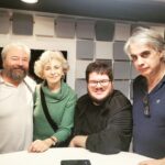 Lilian Blanc Instagram - 📻 Hoje foi dia de gravação de entrevista no Programa Antenados, da @radiobandeirantes, com o jornalista @danilogobatto 🎤 Os atores @brianpenido, @lilian.blanc e o diretor Eduardo Tolentino contaram detalhes do espetáculo Tio Vânia, além de diversas histórias do Grupo Tapa. Em breve, divulgaremos as informações da veiculação. #grupotapa #tchekhov #teatrosp #experimenteteatro #arte #sescsantana #sescsp