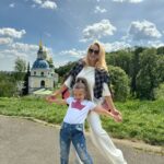 Liliia Rebryk Instagram - Поливаний понеділок. Світлий день у світлих турботах ✨ Обираємо місце для хрестин Адельки!