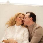 Liliia Rebryk Instagram - Так і живемо: кохаємо, дуркуємо, любимо дітей! Спільні мрії, надії, віра в перемогу! Щодня як день закоханих! 🥰