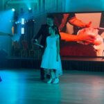 Liliia Rebryk Instagram - Якби мене попросили одним словом охарактеризувати українців, я б просто не змогла ОДНИМ. Бо ми — титани. Ми — міць, незламність, ми — мудрість і воля. І тому для мене була велика честь вести цьогорічний Благодійний Віденський бал. Бо саме міцні, незламні, мудрі, вільні люди були його учасниками і саме для таких людей ми разом збирали кошти. Захисники і захисниці, ветерани, поранені дітки і дорослі. Пишаюся тим, що була поруч з вами. Завдяки благодійному аукціону під час балу ми зібрали майже один мільйон гривень. Всі кошти підуть на підтримку проектів Благодійної організації «SOS Дитячі Містечка Україна», на відпочинок дітей ветеранів і дітей загиблих захисників і захисниць України у пригодницькому таборі “Строкаті Єноти”, який також засновано ветеранами війни. А також на дизельні генератори для вагонів, які перевозять поранених бійців. Відчуваєте в собі силу, маєте можливість, не хочете бути осторонь: допомагайте, донатьте. Підтримуйте! В цьому також наша сила — сила українців! @viennese_ball_kyiv Foto @viktorygolovina