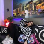 Lilimar Instagram - amazayn decor in the waiting room