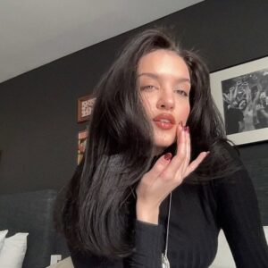 Lilimar Instagram - 🍸🥢🕷️