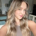 Lilliana Ketchman Instagram - better :) . hair: @hair.by.thao . . #lillyk #hairbythao #reels #blonde #new #newblonde #bronde