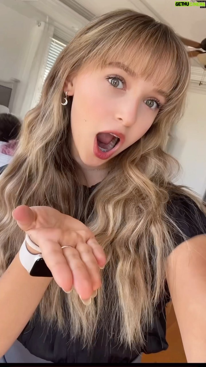 Lilliana Ketchman Instagram - GRWM !! should I do more of these? 💗 . . . . #lillyk #dance #reels #fun #grwm #vlog
