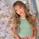Lilliana Ketchman Instagram - snip snip ✂️ • • @hair.by.thao slayed this look! I found her in my hometown and she is incredible! 💕 • • #lillyk #hair #haircut #newlook #bangs #snipsnip