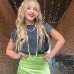Lilliana Ketchman Instagram – comment all green emojis! 💚
.
.
.
.
#lillyk #dance #reels #fun #green