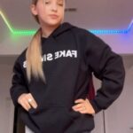 Lilliana Ketchman Instagram - how’s ur day going? lmk in the comments! 💗 . . . . #lillyk #dancw #reels #fun