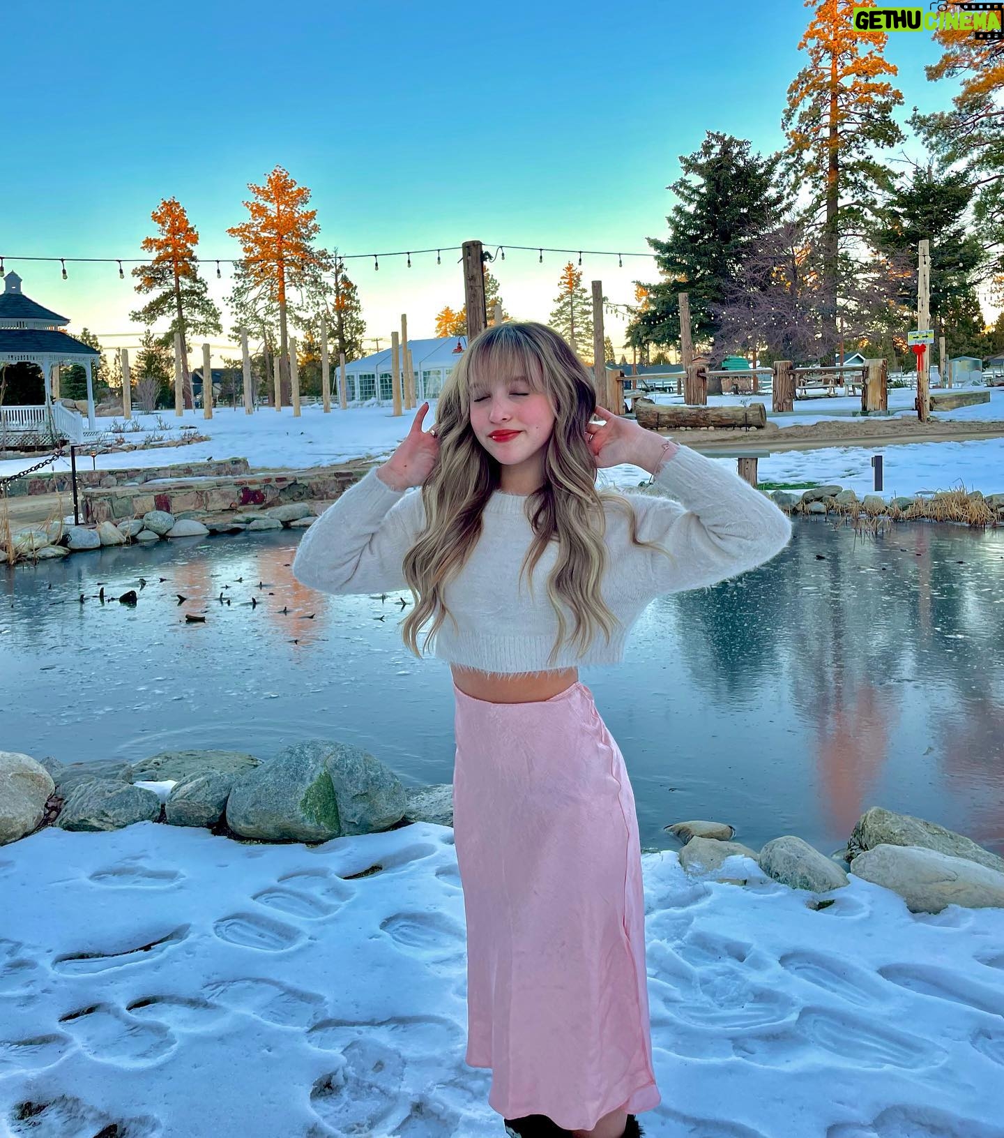 Lilliana Ketchman Instagram - ❄️❄️❄️ . . . . #lillyk #snow #snowangel