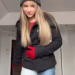 Lilliana Ketchman Instagram - comment all red emojis! ❤️♥️💋 . . . . #lillyk #dance #reels #fun #red