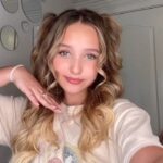 Lilliana Ketchman Instagram – updated makeup routine! 💗 would you rather only use mascara or lip gloss? 💄
.
.
.
.
#lillyk #dance #reels #fun #updatedmakeuproutine