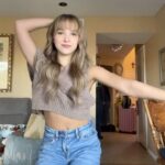 Lilliana Ketchman Instagram - comment SWEATER one letter at a time! 💗 . . . . #lillyk #dance #reels #fun