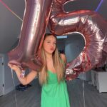 Lilliana Ketchman Instagram – IT’S MY BIRTHDAYYY 🎂 #15
.
. P.S. I took these pics in 5 seconds because my balloon started deflating 😭
.
.
#lillyk #fun #birthday #15yearsold #mybirthday #bday