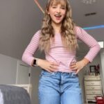 Lilliana Ketchman Instagram - yes my pants are zipped idk why they look like that lol 🙄 . . . . #lillyk #dance #reels #fun