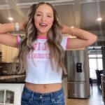 Lilliana Ketchman Instagram - who sings this ? lmk in the comments! 💜 . . . . #lillyk #dance #reels #fun #new