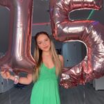 Lilliana Ketchman Instagram – IT’S MY BIRTHDAYYY 🎂 #15
.
. P.S. I took these pics in 5 seconds because my balloon started deflating 😭
.
.
#lillyk #fun #birthday #15yearsold #mybirthday #bday