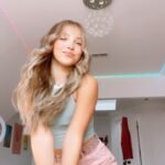 Lilliana Ketchman Instagram - what’s ur fave color? lmk in the comments! 💗 . . . . #lillyk #dance #reels #fun