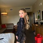 Lilliana Ketchman Instagram – pre grammys fit 💚
.
.
. thank you @misscircle_newyork for dressing me :)
.
#grammyshouse #grammys