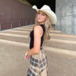 Lilliana Ketchman Instagram – back to texassss ✈️🤠 guess why for a shoutout! 🩵
.
.
.
.
#lillyk #texas #cowgirl #cowboy #guess #comment