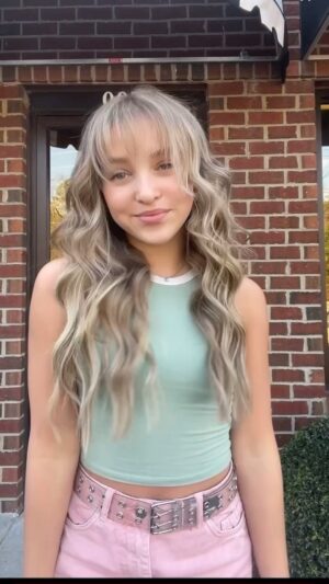 Lilliana Ketchman Instagram - would you rather be able to fly or be able to turn back time? lmk in the comments! 🤍
.
.
. @hair.by.thao 
.
#lillyk #dance #reels #fun #hairtransformation