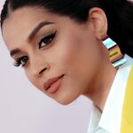 Lilly Singh Instagram - Bussin a lime with @fashiontrustus in @stellamccartney 🍋‍🟩