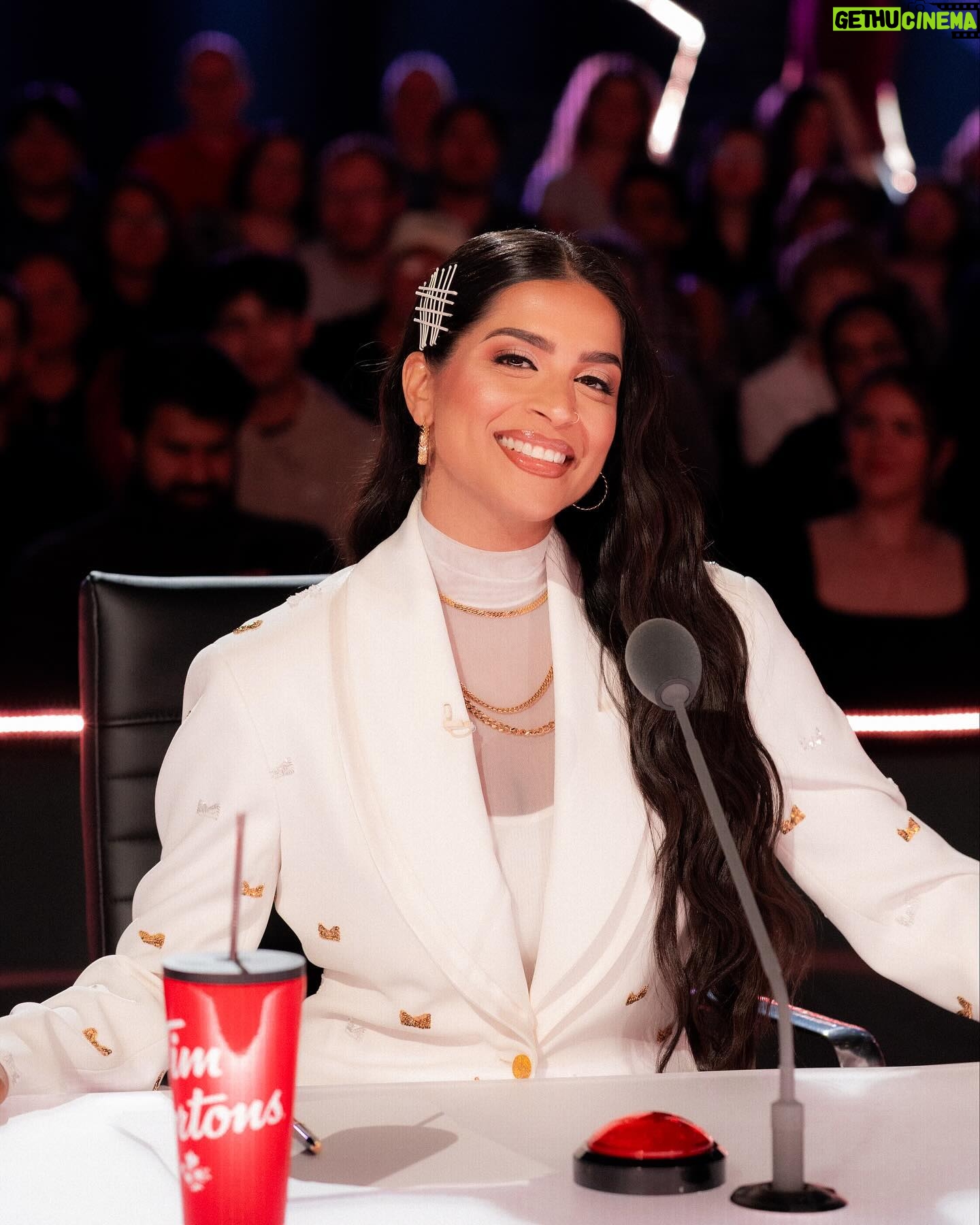 Lilly Singh Instagram - Canada’s Got Talent premieres tonight at 8/7c on @city_tv and this season, the prize is ONE MILLION DOLLARS. You read that right! The stakes are mega high! Which is why I had to come correct in this @manishmalhotraworld number… 🤌🏽 You don’t wanna miss this! Make sure you grab the entire family, so your parents can make passive aggressive comments like “see, look how talented they are…why can’t you be like that?” The prize is big. The talent is bigger! LFG! ✨ #CanadasGotTalent #CGT @cangottalent