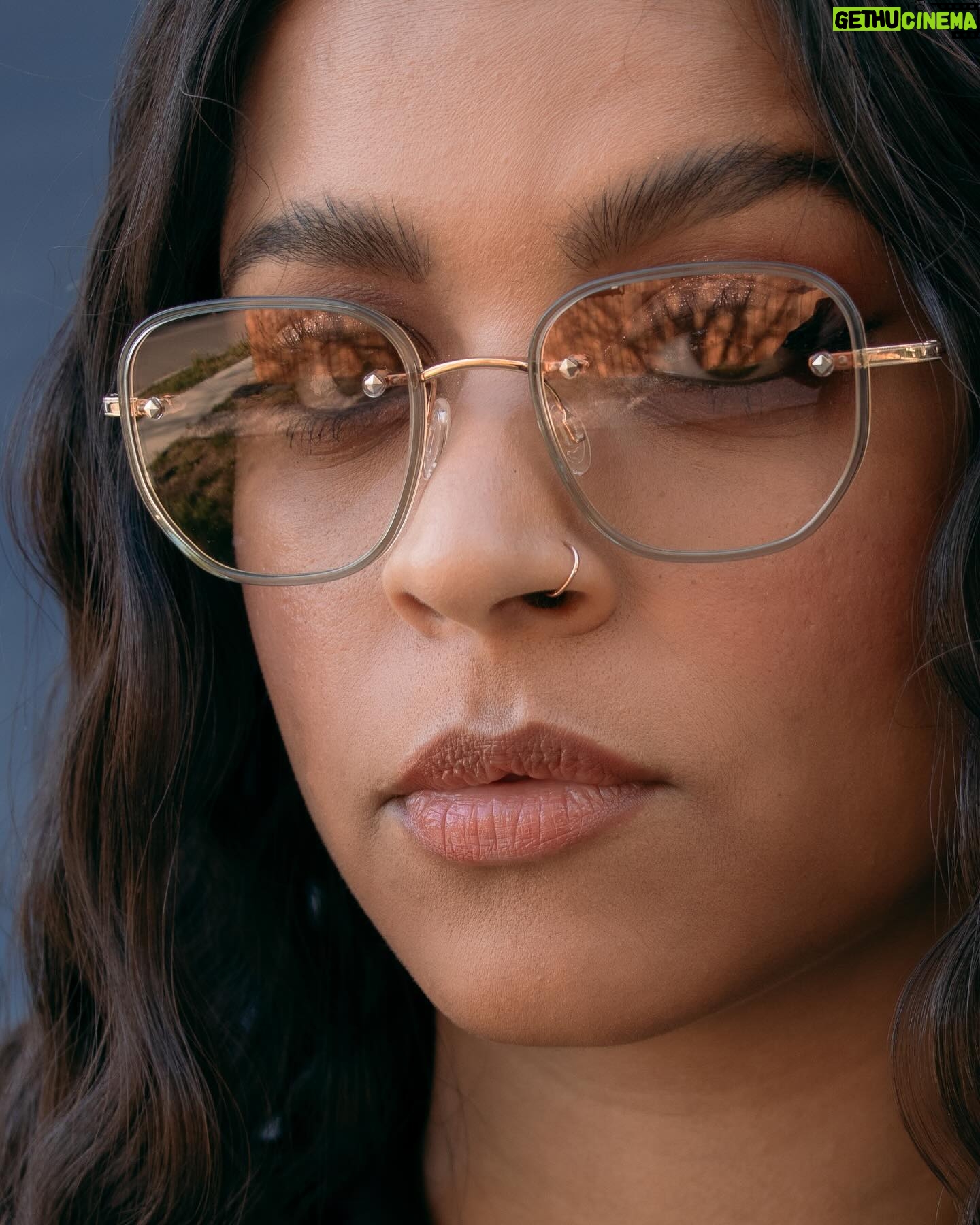 Lilly Singh Instagram - Tomorrow is the world premiere of my film #DoinItMovie and the launch of my hairline with @AAVRANI. That sentence is WILD and I am extremely grateful. 3/12 blessings up!